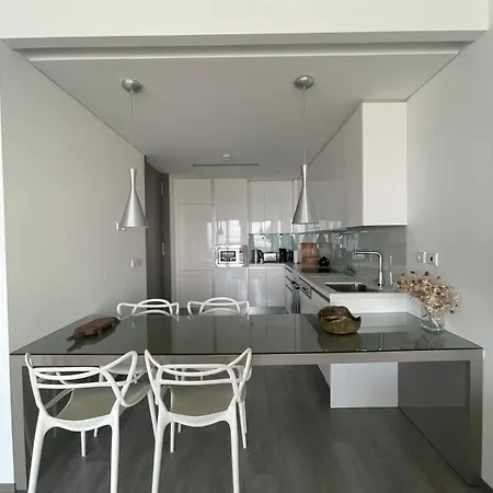 Del Mar Village, T1, Garca Apartment
